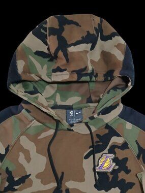 Los Angeles Lakers Nike Camo Courtside Raglan Pullover Hoodie